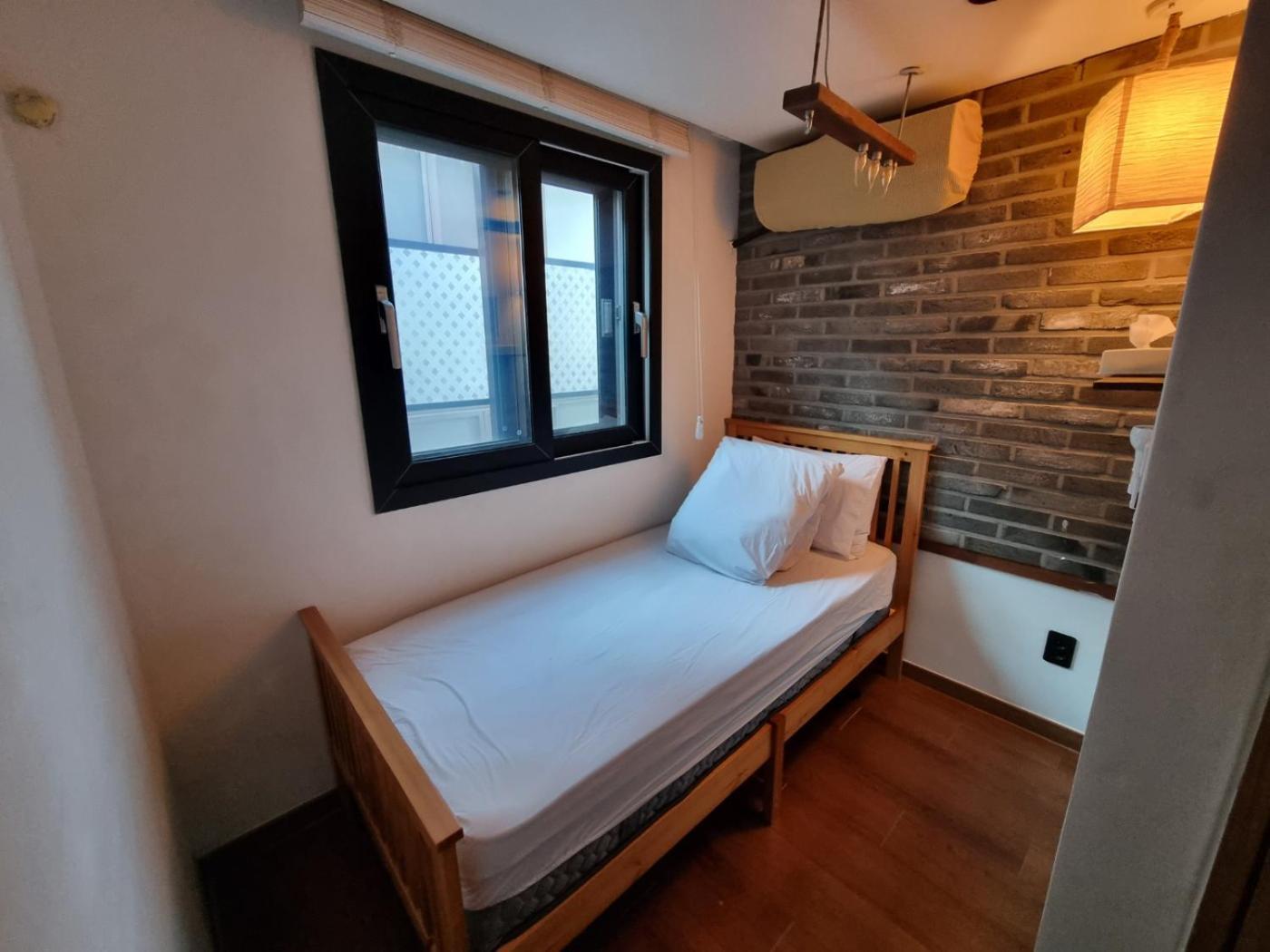 Hwon Guesthouse Seúl Exterior foto